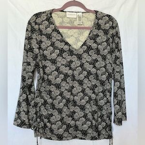 Liz Claiborne Black and White Floral Long Sleeve Top